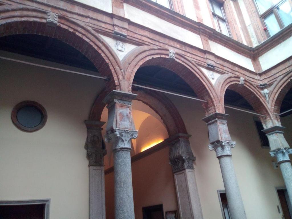 Lovely Apartment Piatti Duomo Milano Exterior foto